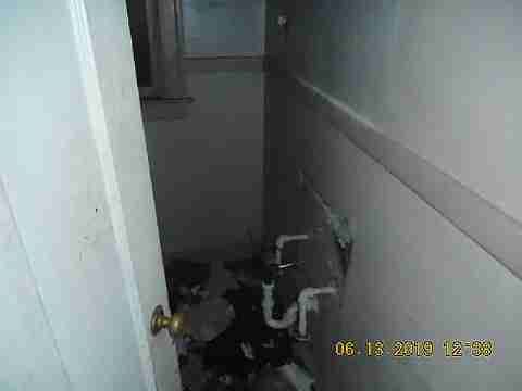 12331 Cherrylawn (18)_m.jpg